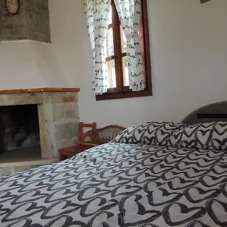 Дом отдыха House Zrno Peaceful Stone House In Racisce, Korcula *