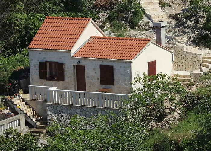 House Zrno Račišće