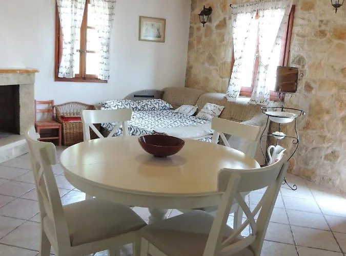 House Zrno بيت للعطل