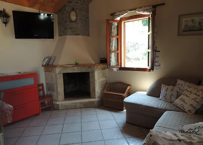 بيت للعطل House Zrno *